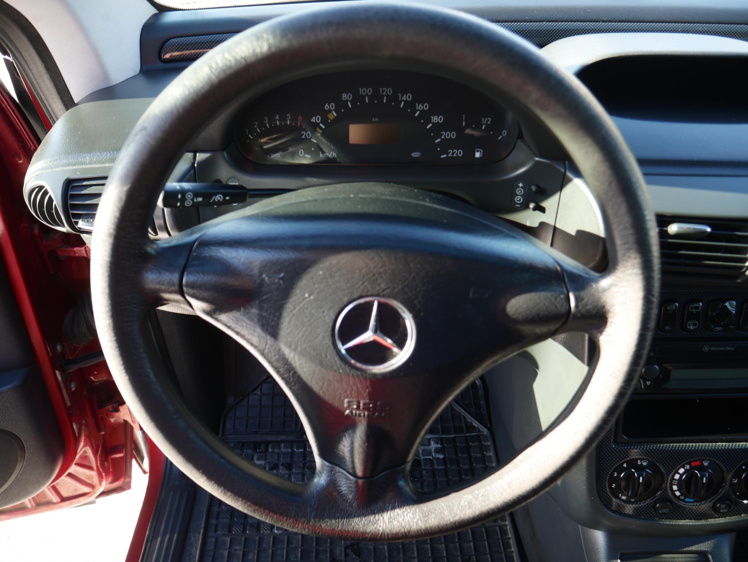 Mercedes-Benz Vaneo, 2004 - pohled č. 14