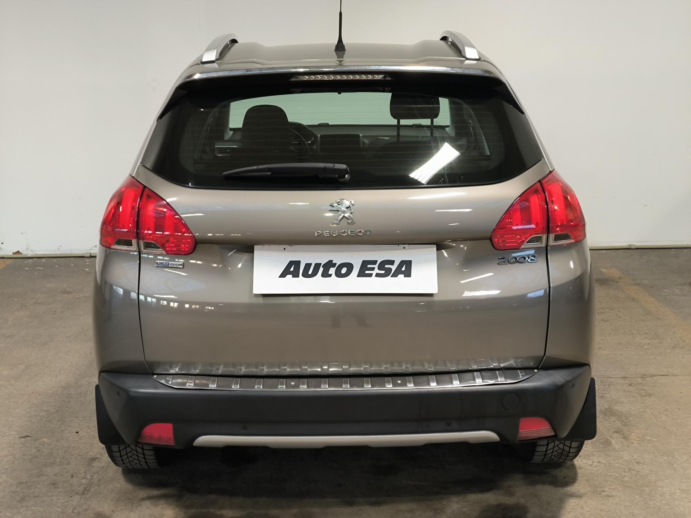 Peugeot 2008, 2016 - pohled č. 5