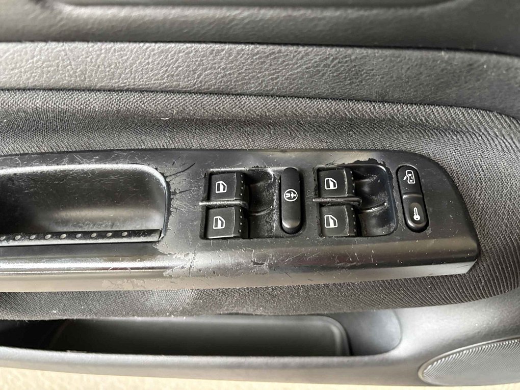 Volkswagen Golf 1.6 i 