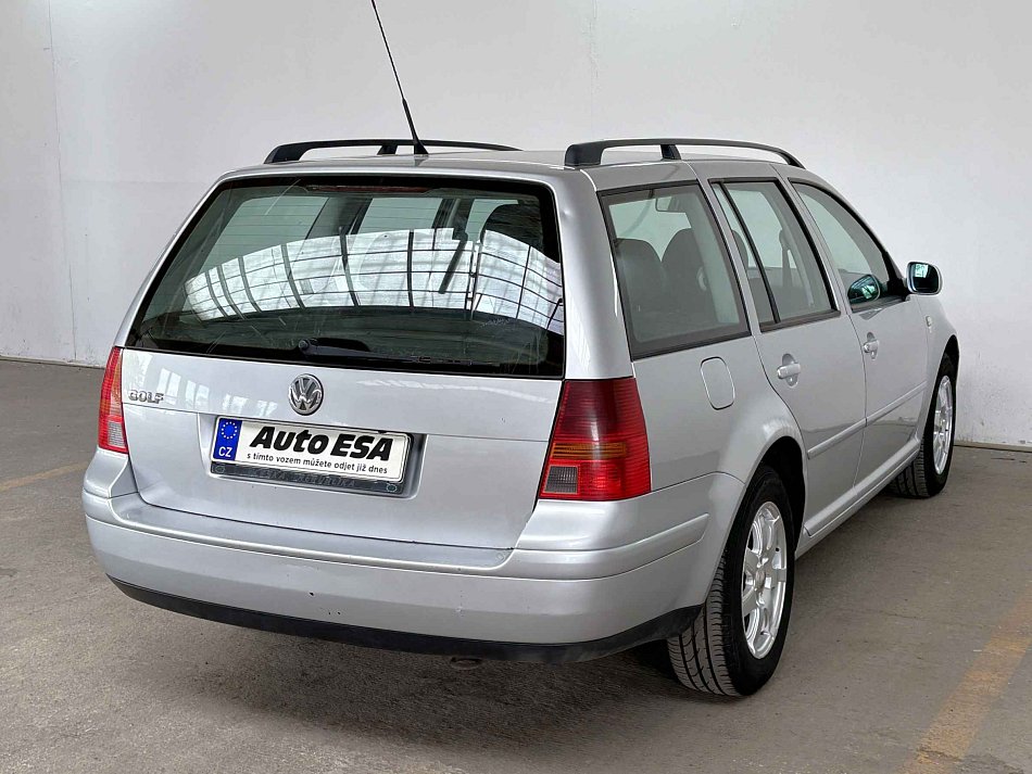 Volkswagen Golf 1.6 i 