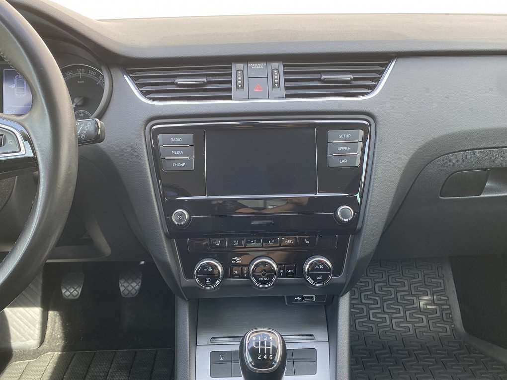 Škoda Octavia III 1.0TSi Ambition