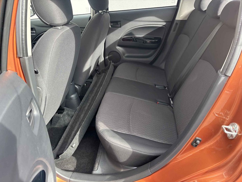 Mitsubishi Space Star 1.2i Edition Cross