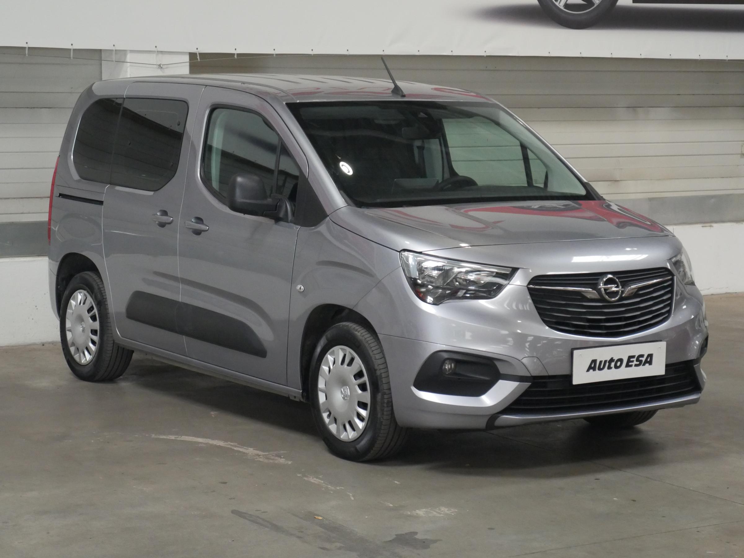 Opel Combo, 2022