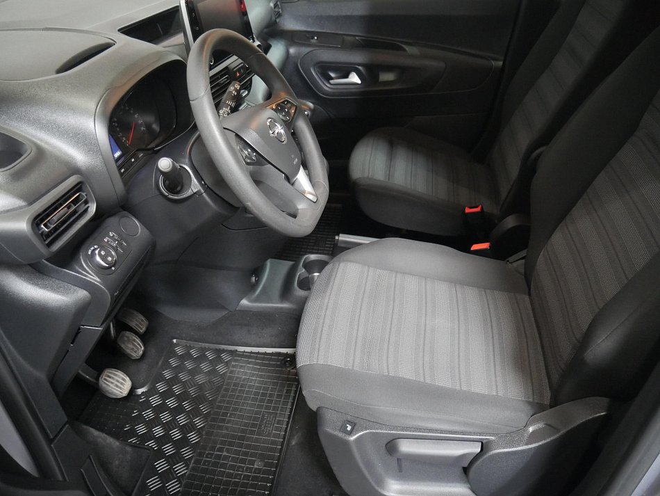 Opel Combo 1.2T  Life