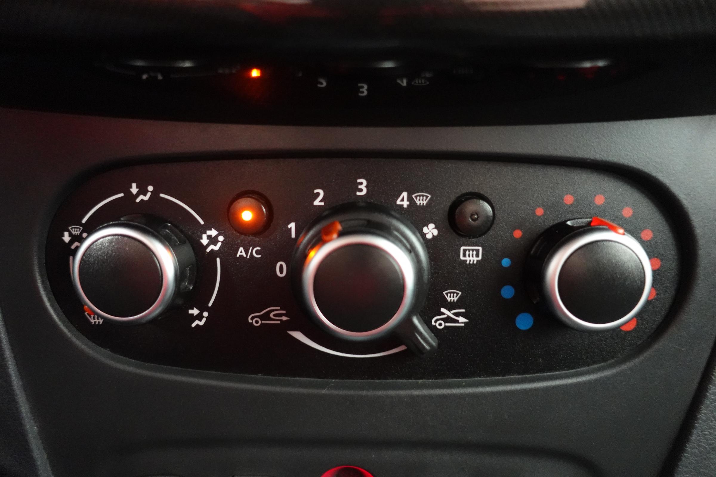 Dacia Sandero, 2017 - pohled č. 16