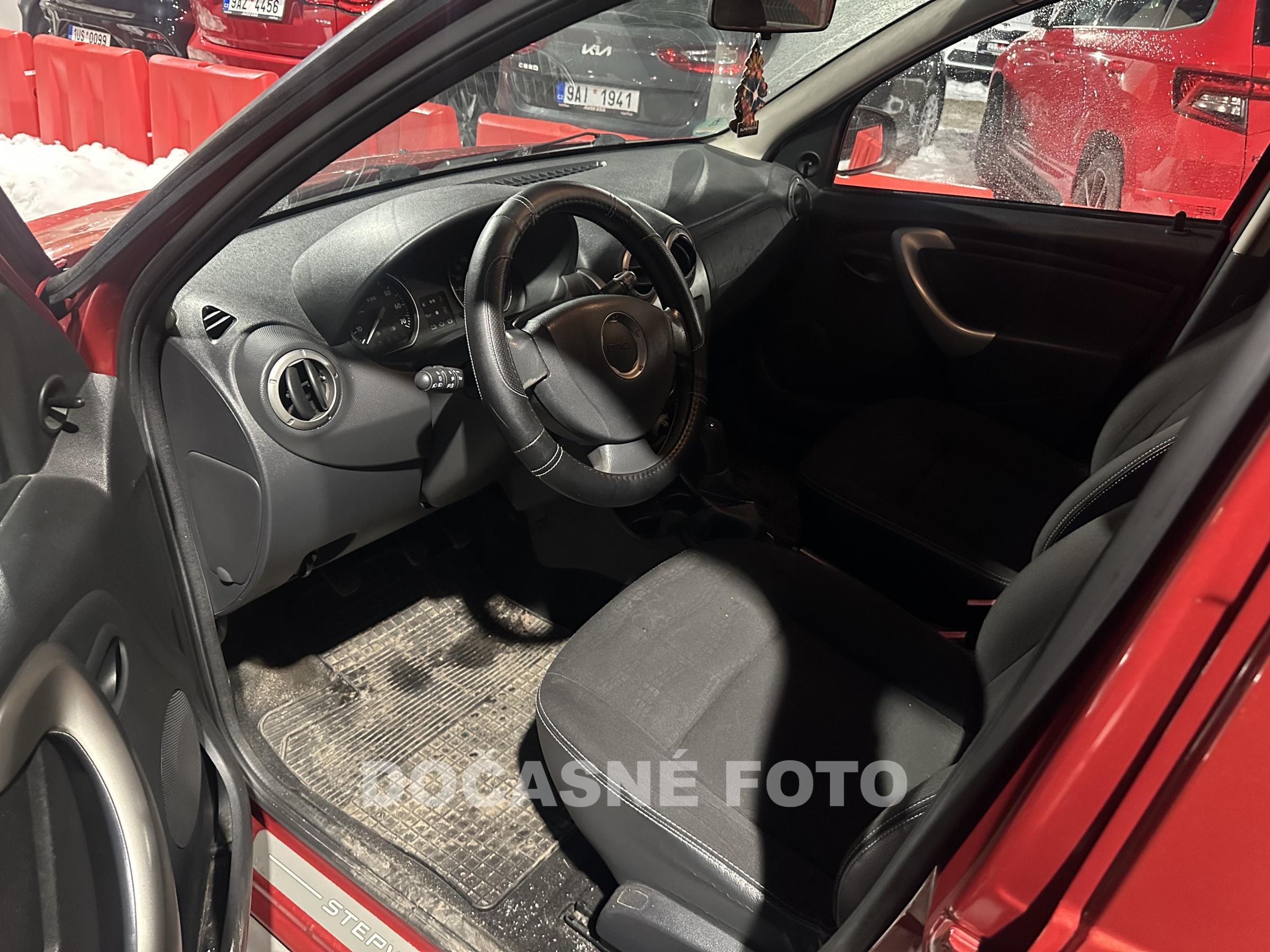 Dacia Sandero, 2012 - pohled č. 3