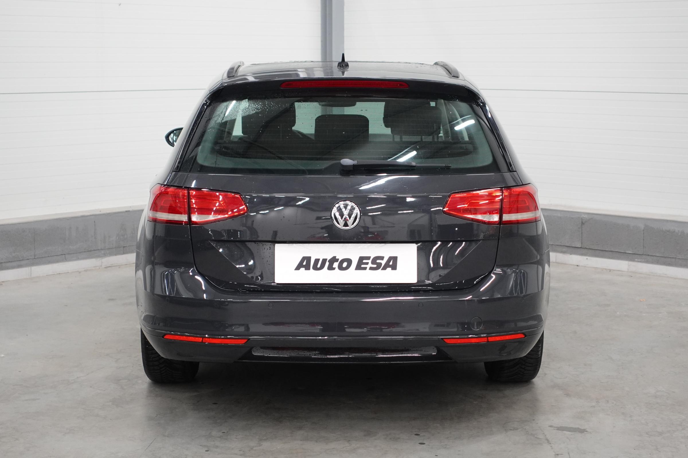 Volkswagen Passat, 2015 - pohled č. 5