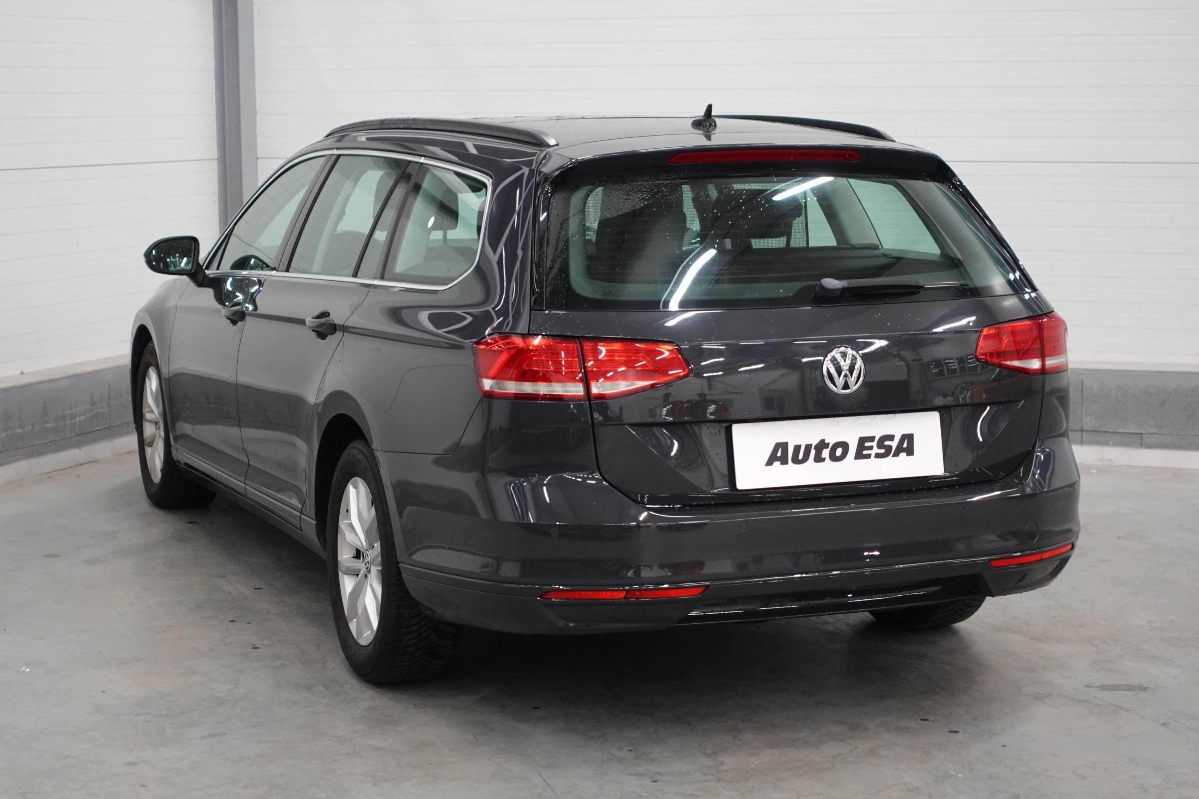 Volkswagen Passat, 2015 - pohled č. 6