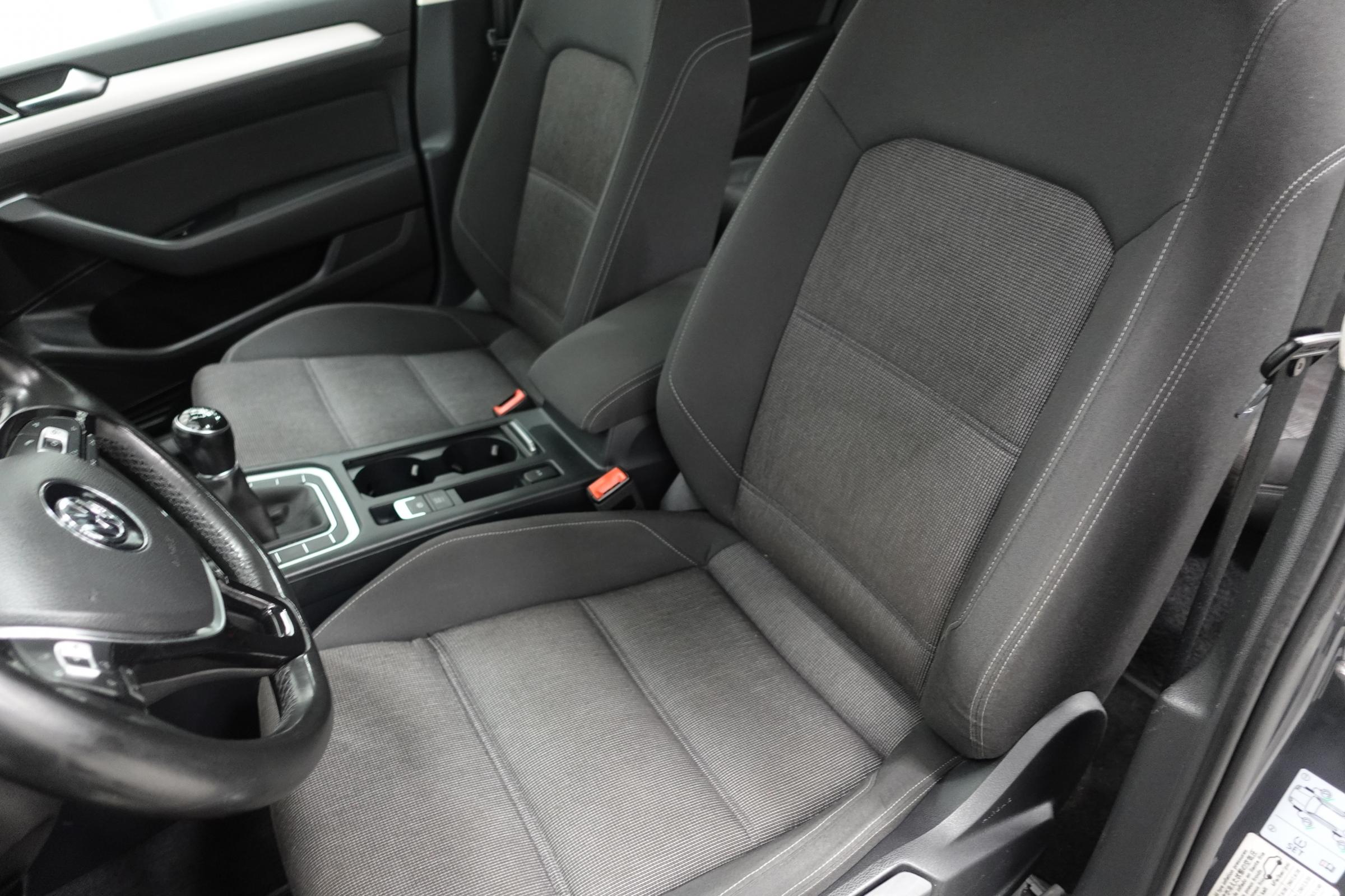 Volkswagen Passat, 2015 - pohled č. 9