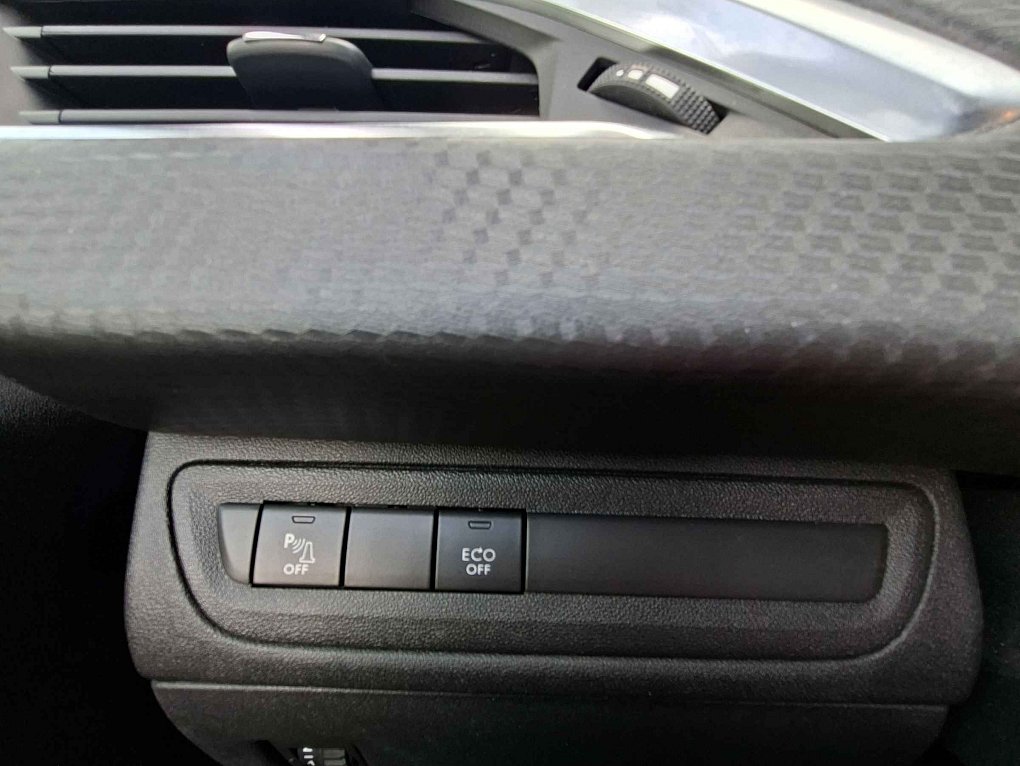 Peugeot 2008 1.2PT Active