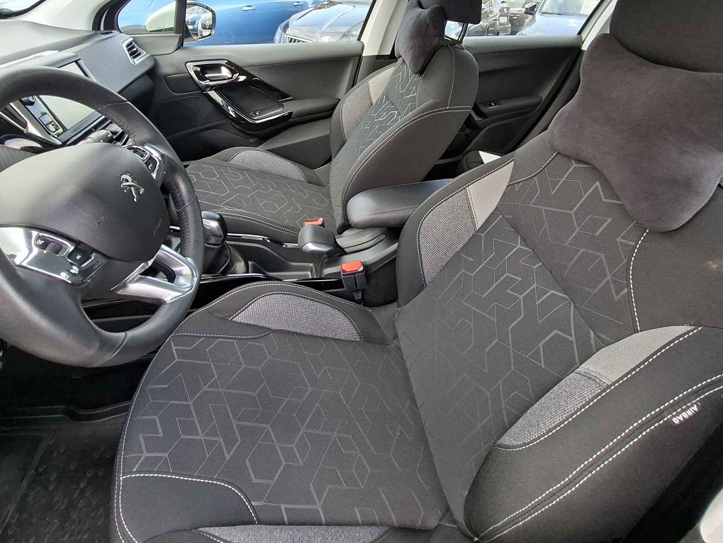 Peugeot 2008 1.2PT Active