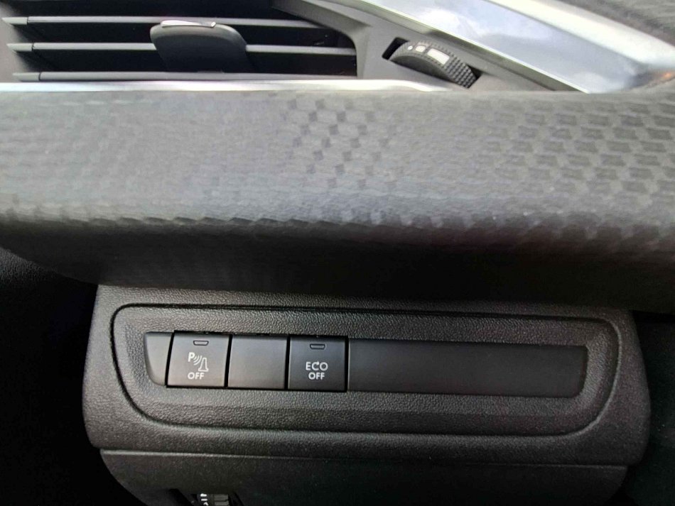 Peugeot 2008 1.2PT Active