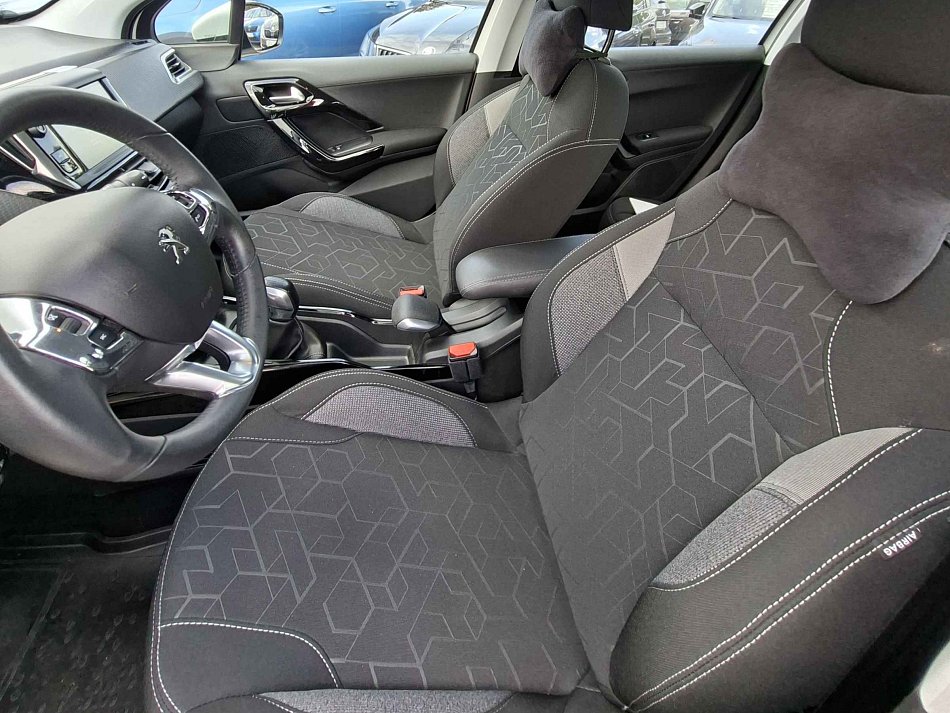 Peugeot 2008 1.2PT Active