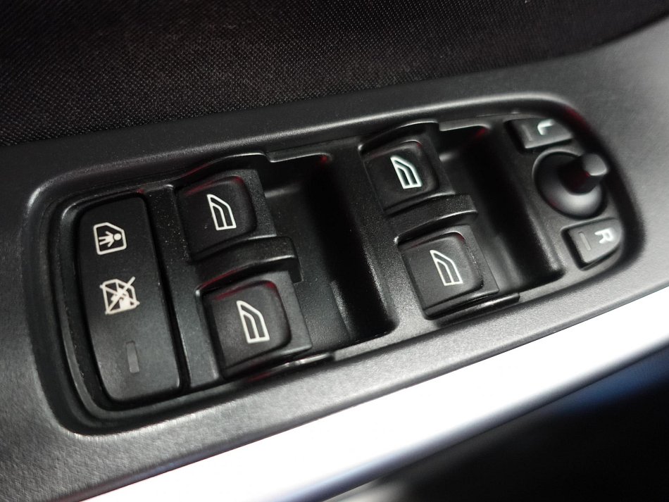 Volvo XC60 2.4d  AWD