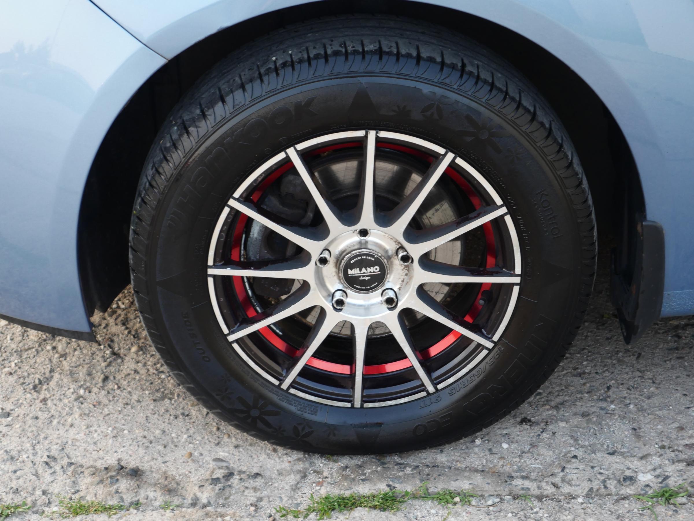 Hyundai ix20, 2012 - pohled č. 21