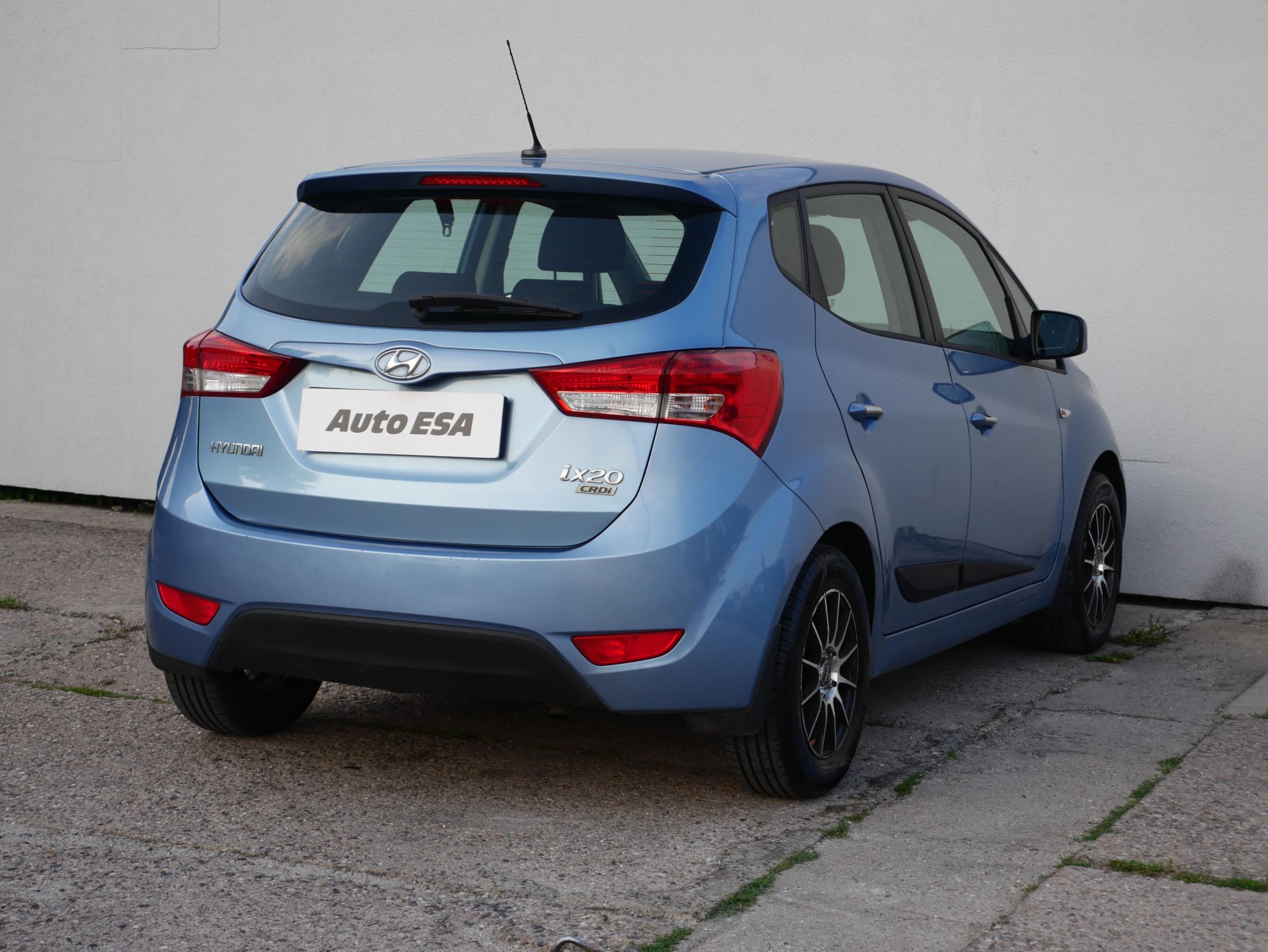 Hyundai ix20, 2012 - pohled č. 6