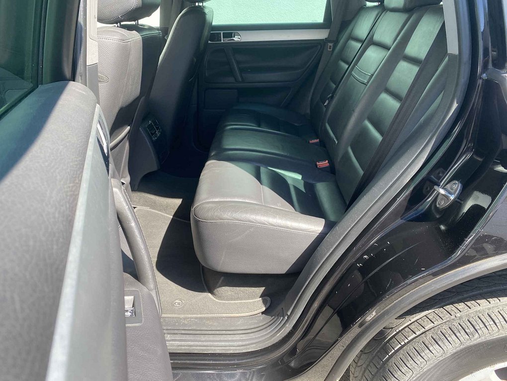 Volkswagen Touareg 2.5 TDi  4x4 R5