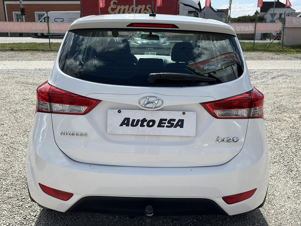 Hyundai Ix20 1.6i 