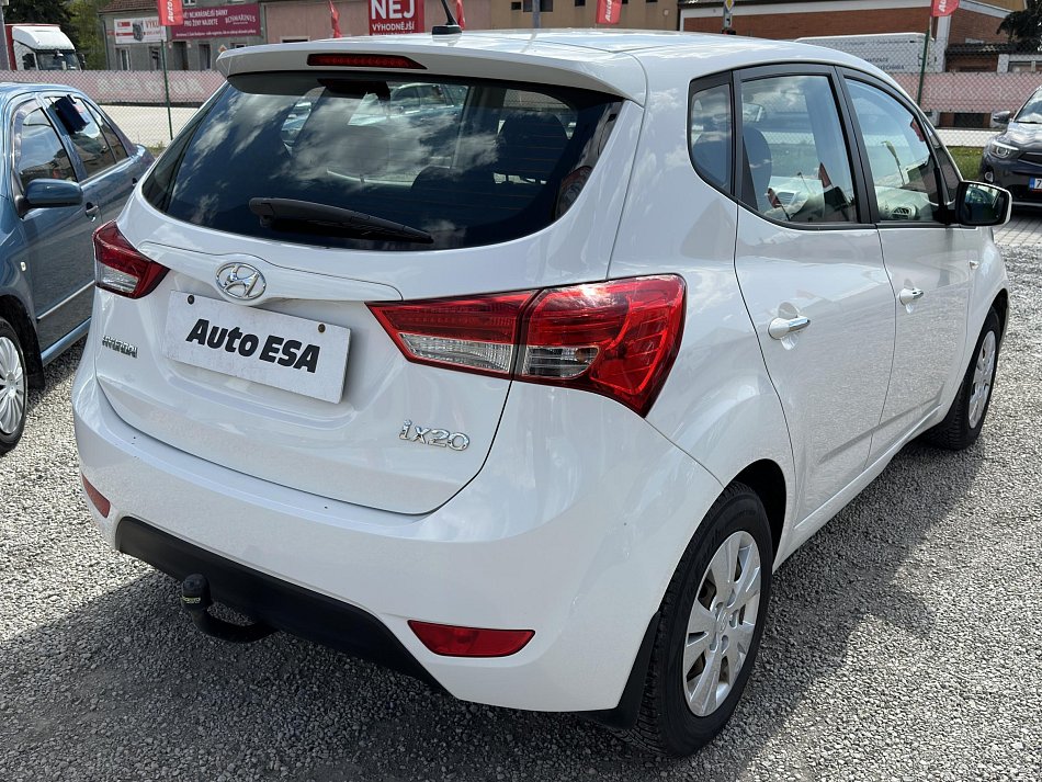 Hyundai Ix20 1.6i 
