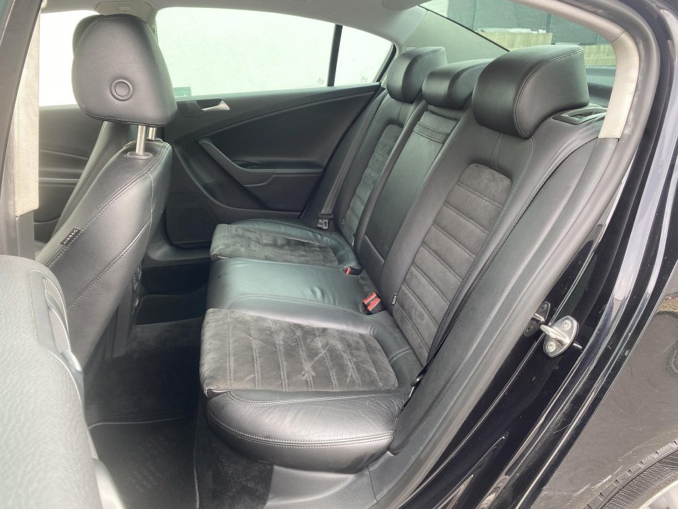 Volkswagen Passat 2.0 TDi Highline