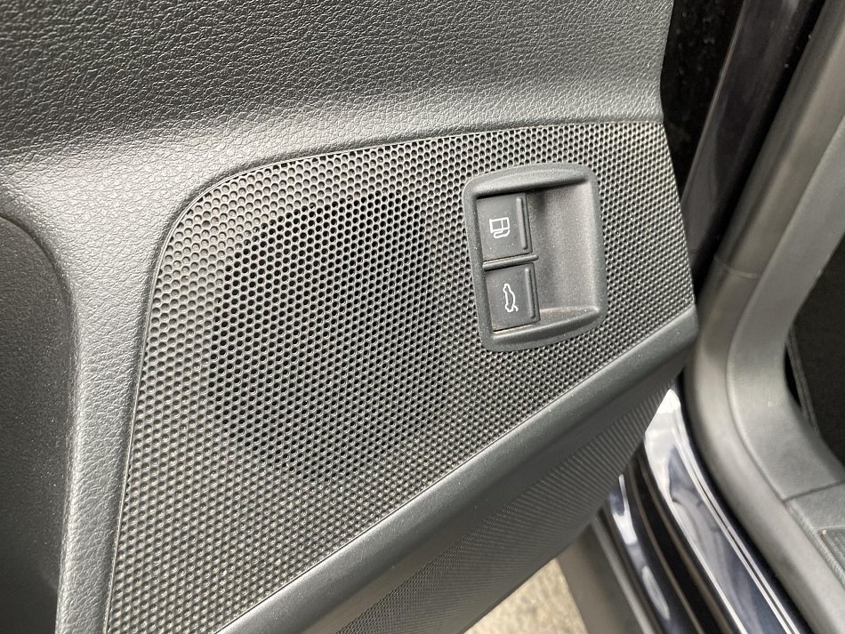Volkswagen Passat 2.0 TDi Highline