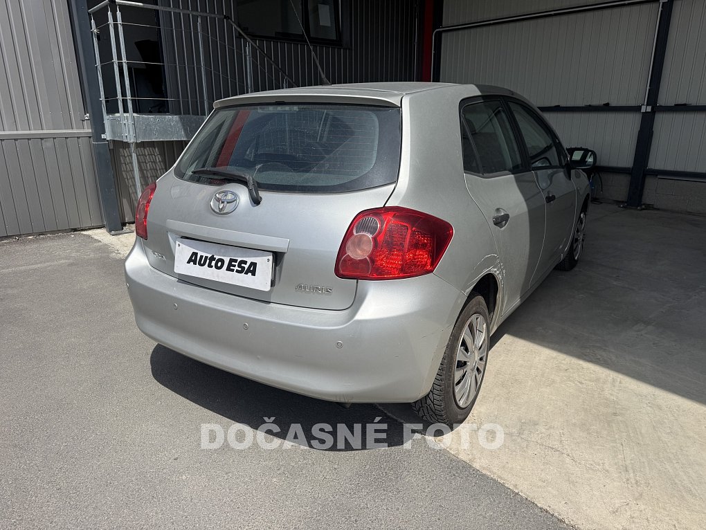 Toyota Auris 1.3 VVT-i 
