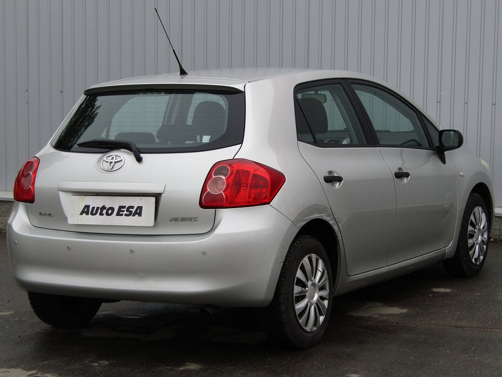 Toyota Auris 1.3 VVT-i 