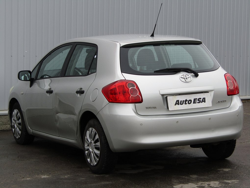 Toyota Auris 1.3 VVT-i 
