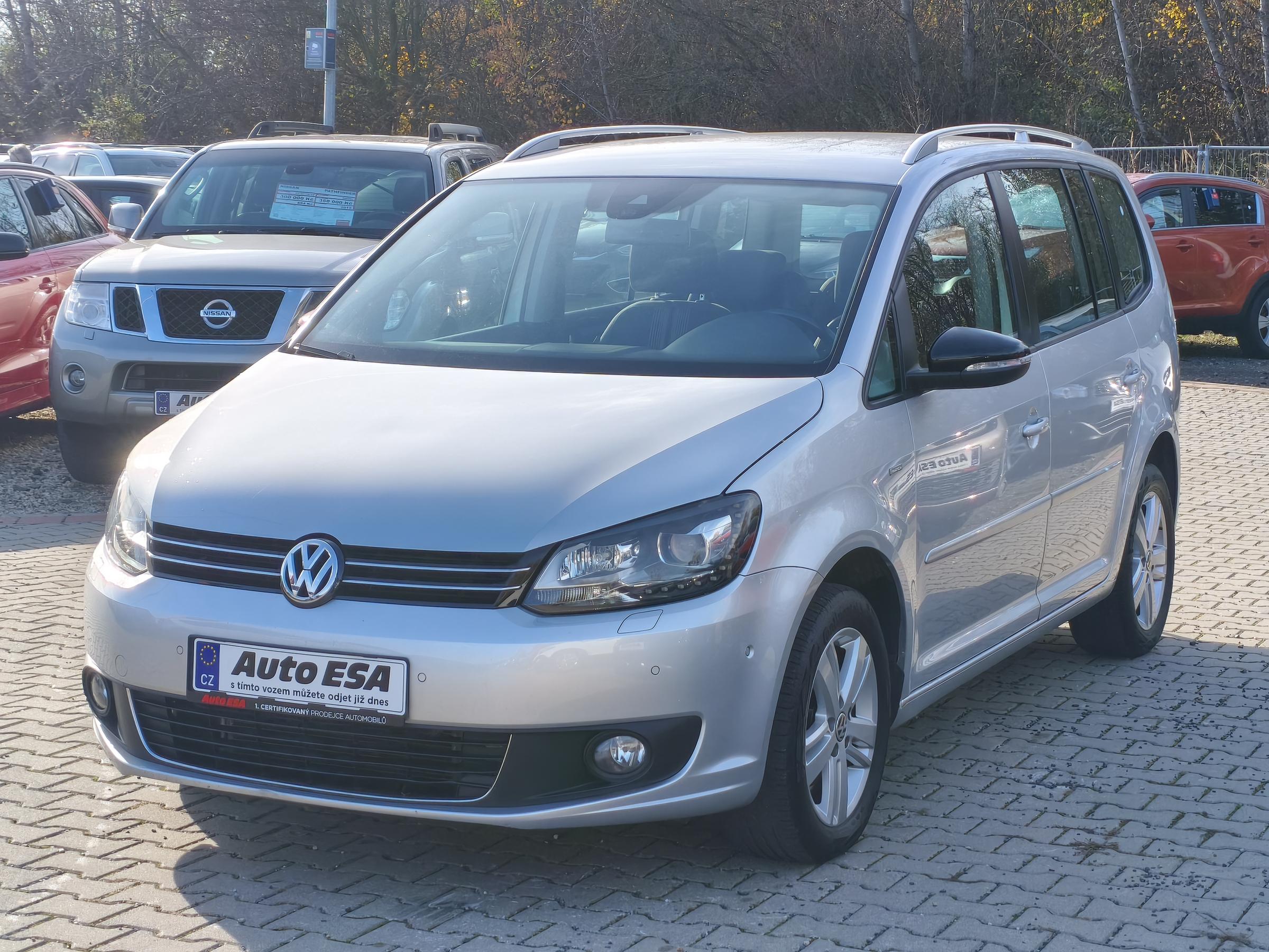 Volkswagen Touran, 2012 - pohled č. 3