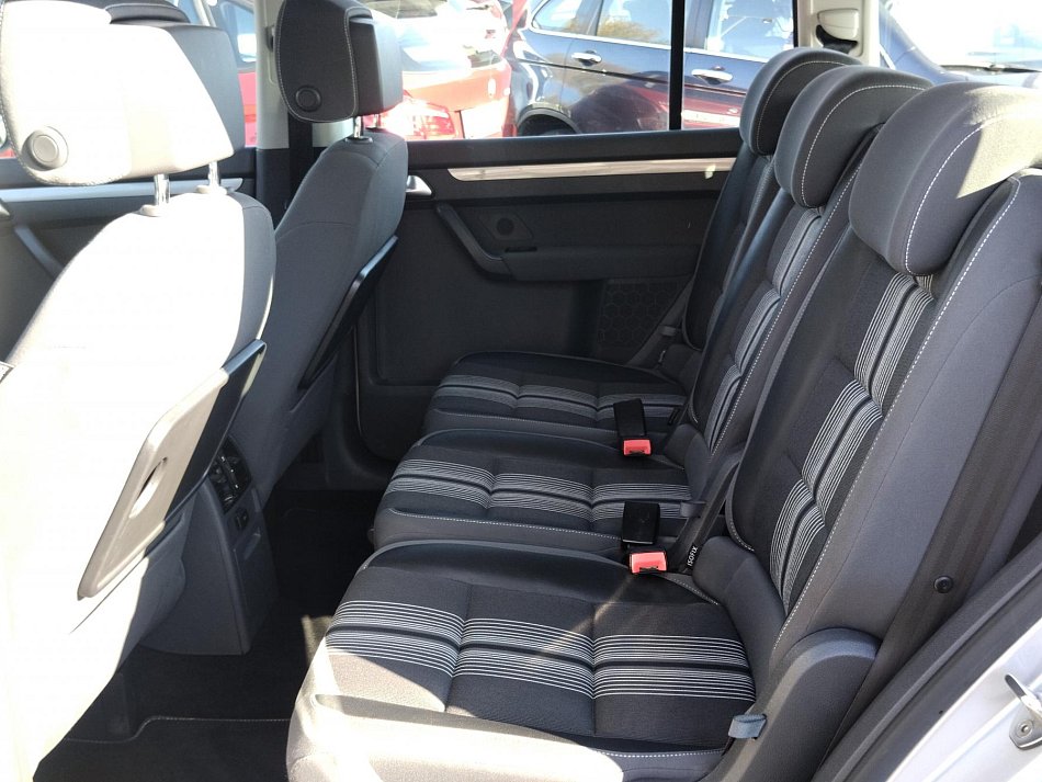Volkswagen Touran 2.0TDi Match