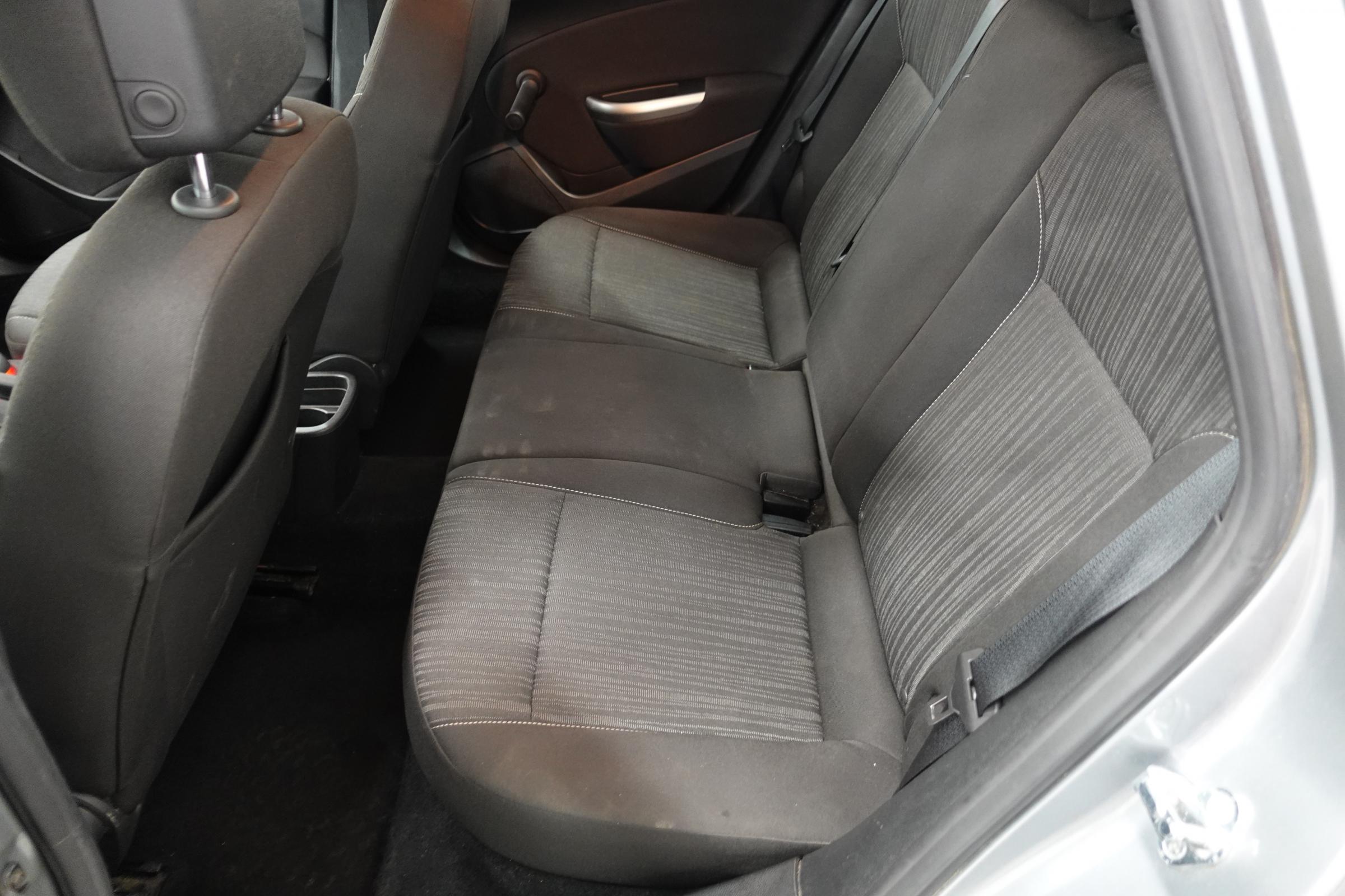 Opel Astra, 2012 - pohled č. 10