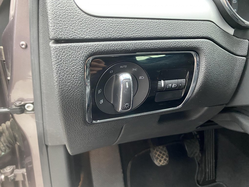 Škoda Superb II 2.0 TDi Ambition