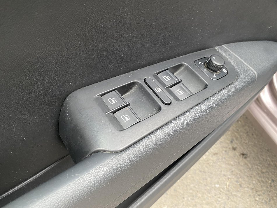 Škoda Superb II 2.0 TDi Ambition