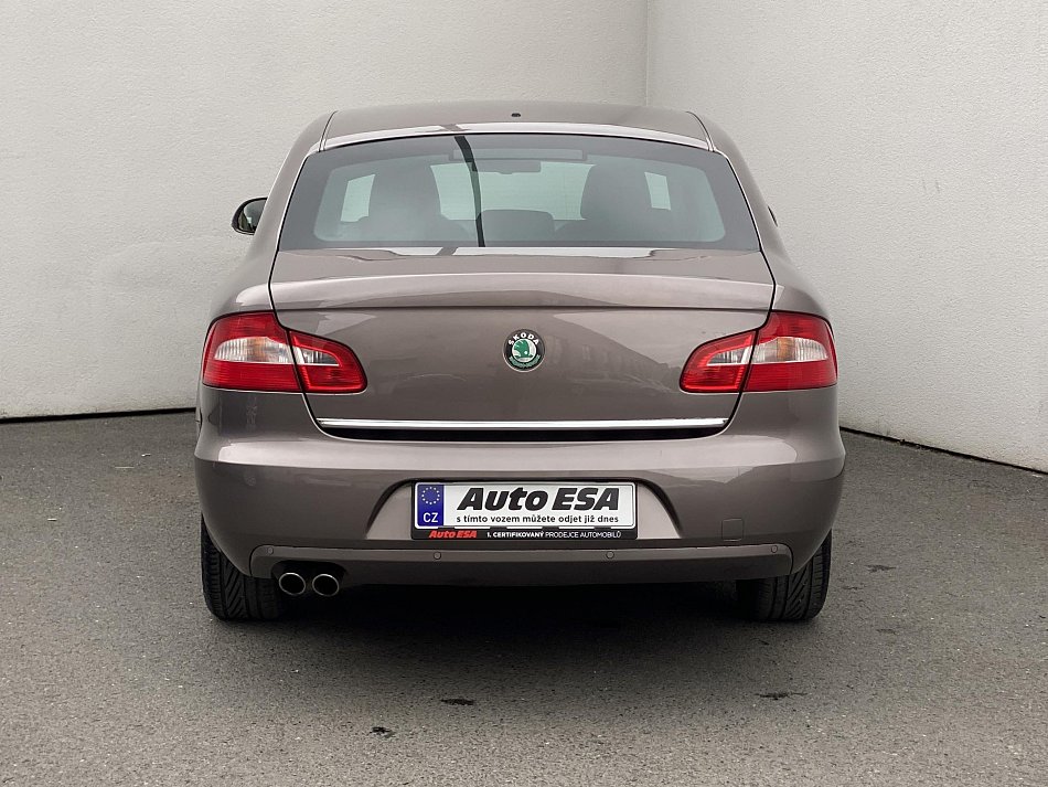 Škoda Superb II 2.0 TDi Ambition