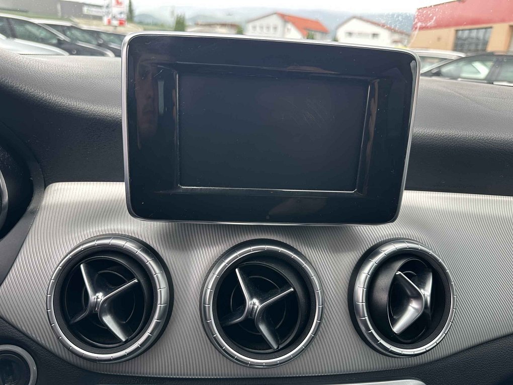 Mercedes-Benz CLA 1.8 CDi  200 CDi