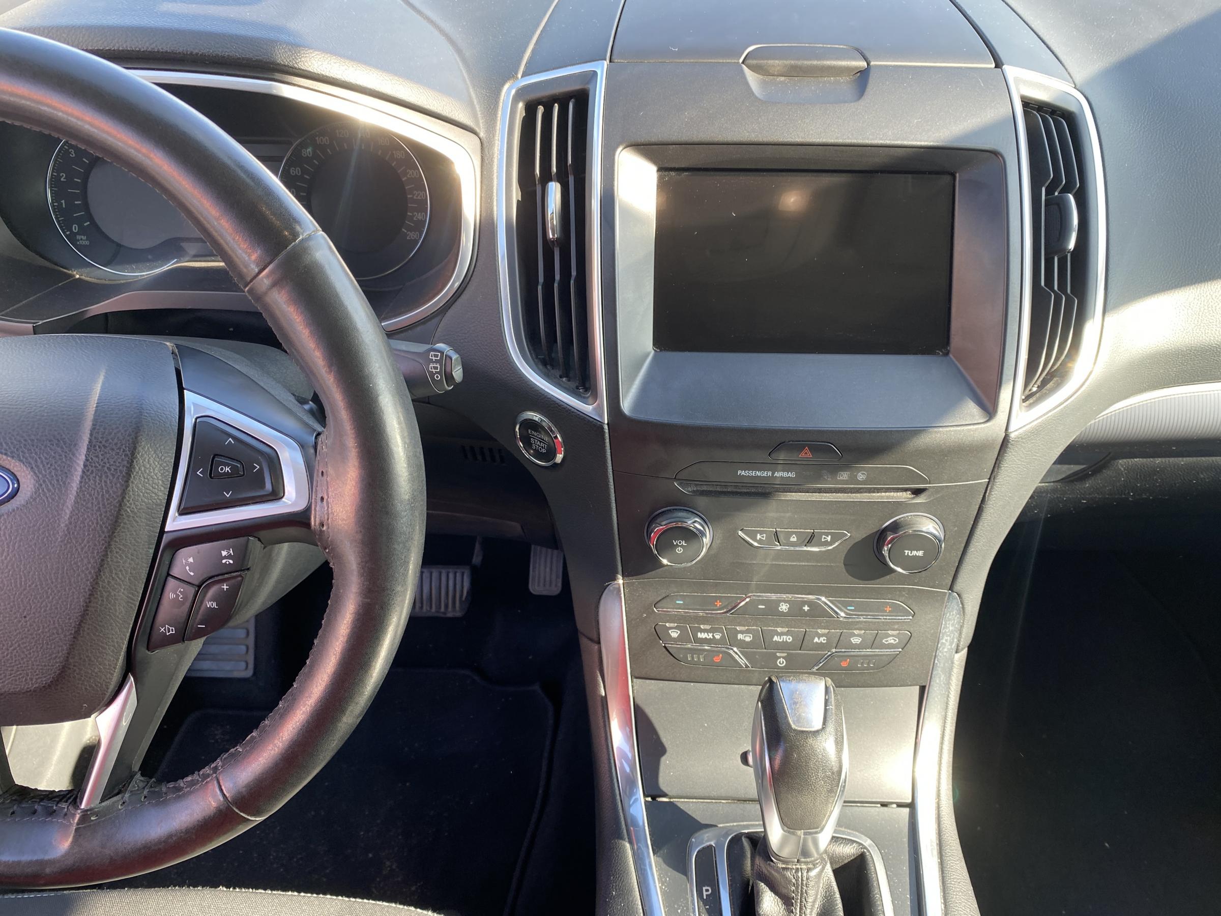 Ford S-MAX, 2016 - pohled č. 16