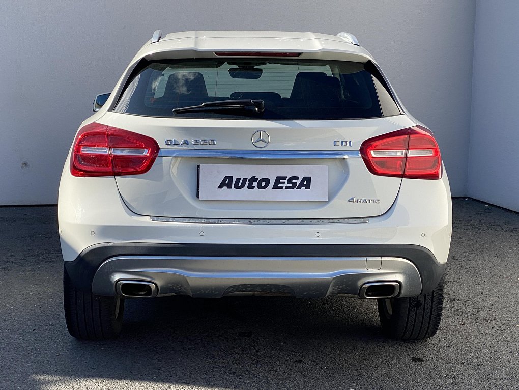 Mercedes-Benz GLA 2.2 CDi  220 4Matic