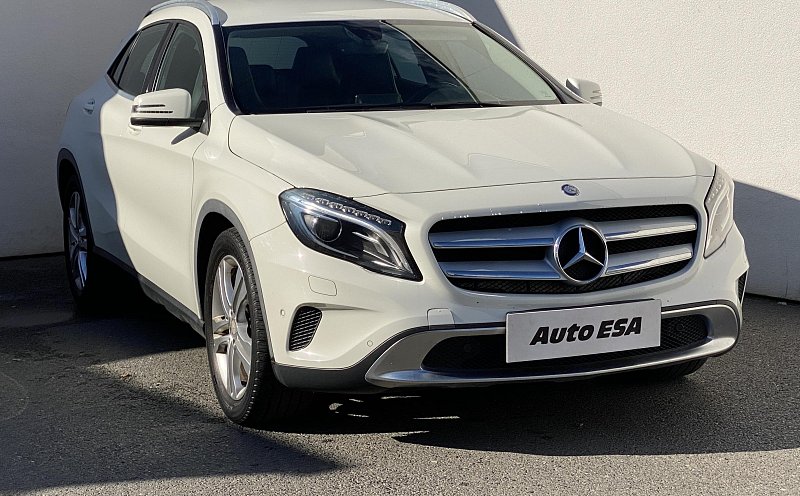 Mercedes-Benz GLA 2.2 CDi  220 4Matic