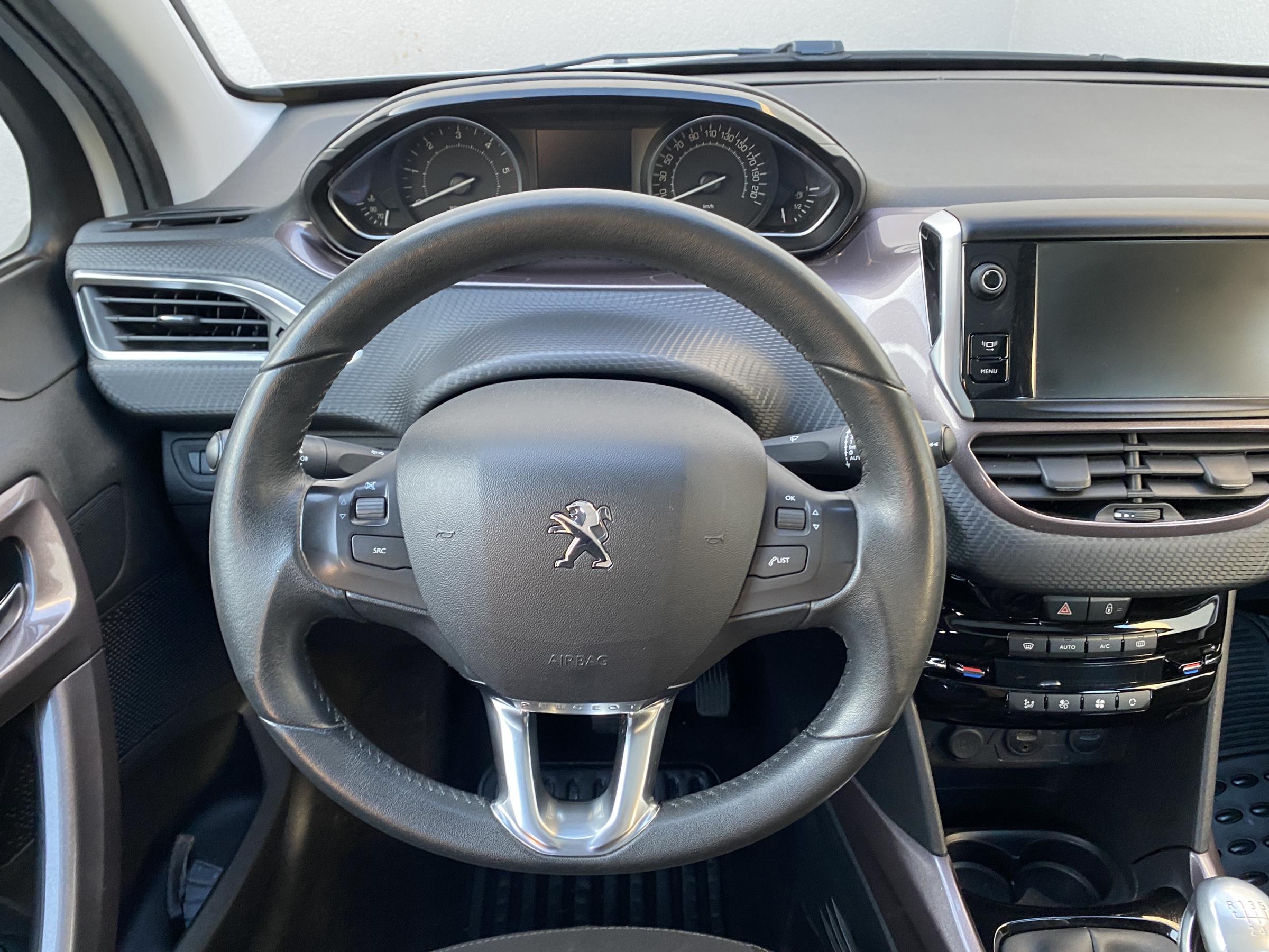 Peugeot 2008, 2014 - pohled č. 11