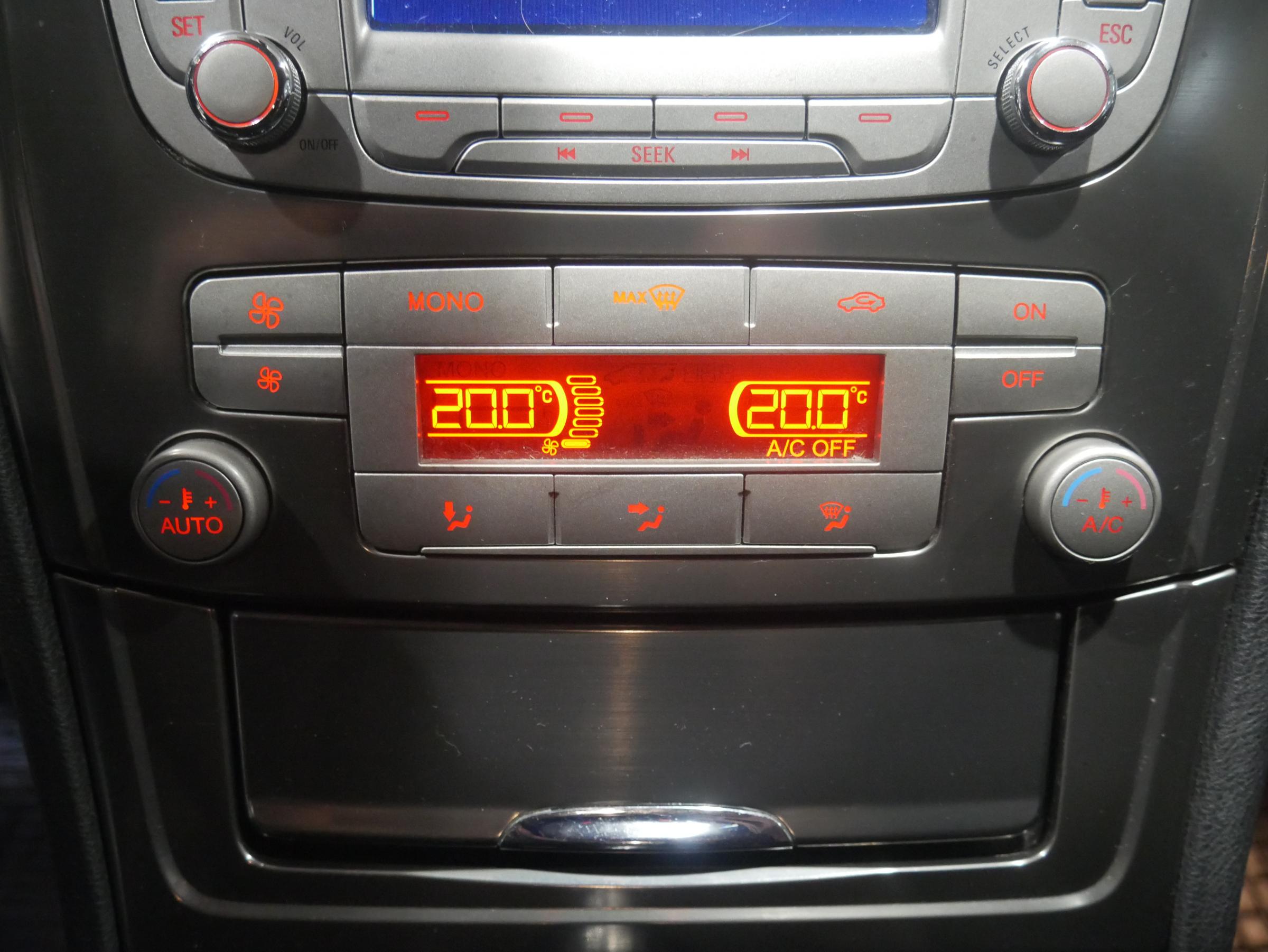 Ford Mondeo, 2010 - pohled č. 15