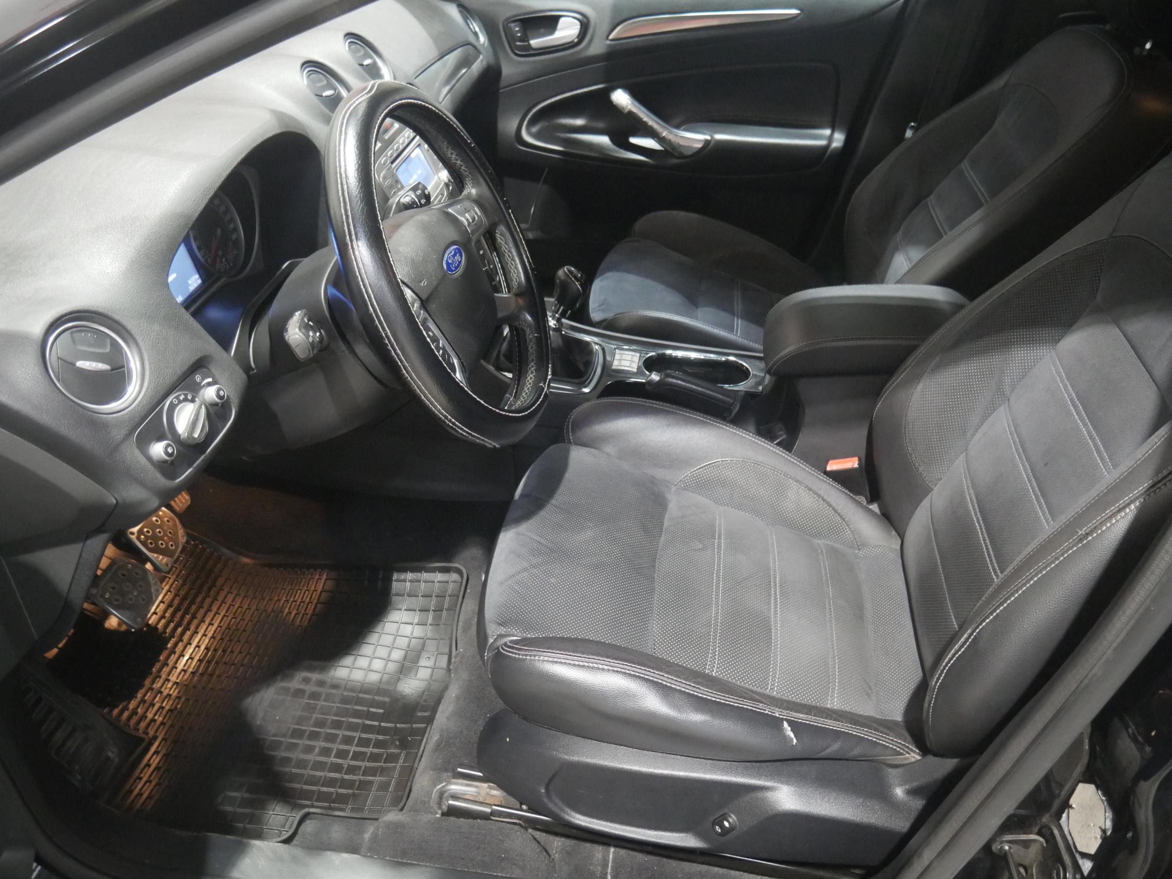 Ford Mondeo, 2010 - pohled č. 9