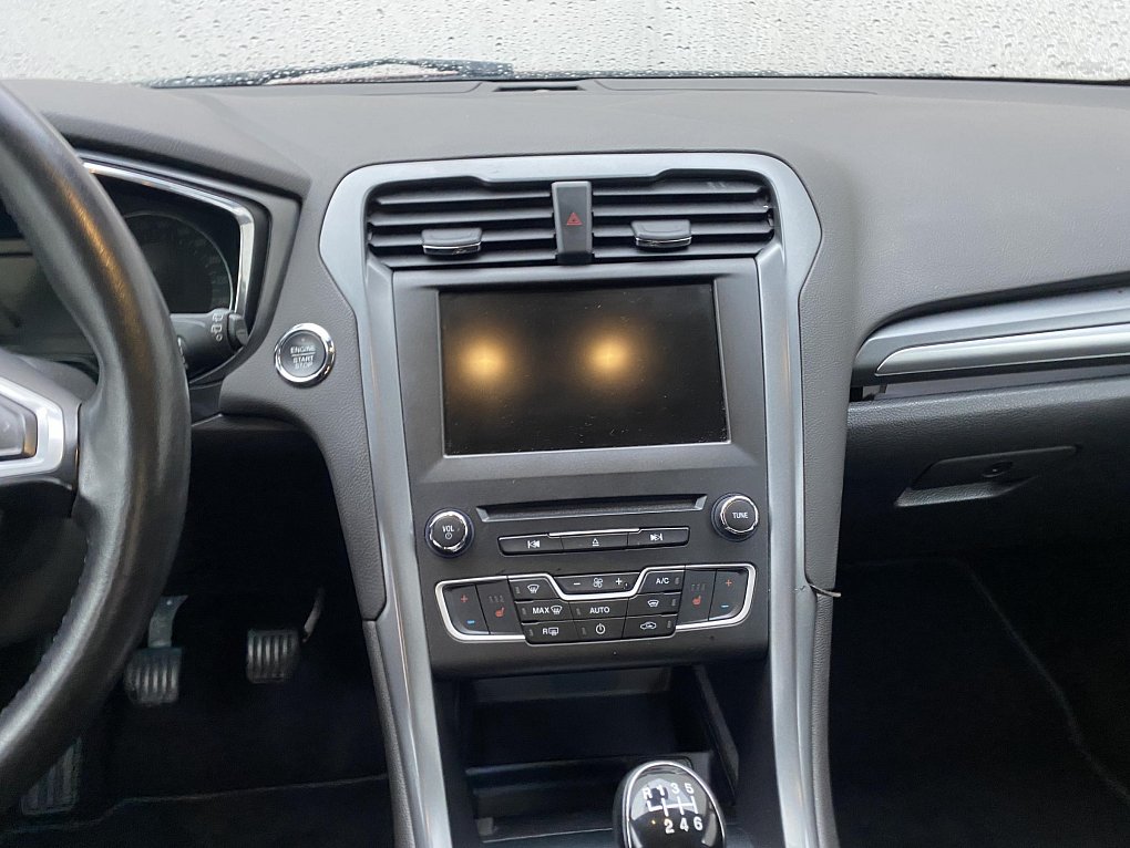 Ford Mondeo 1.5 EB Titanium