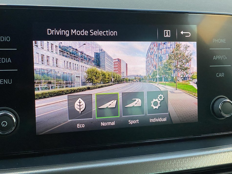 Škoda Scala 1.5 TSi Style