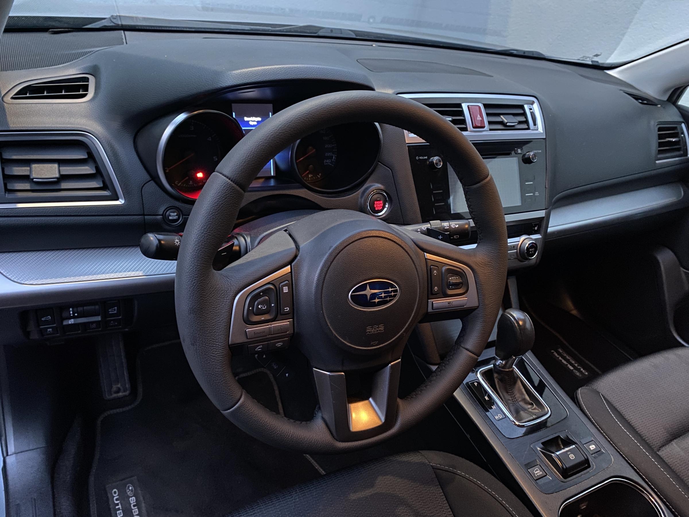 Subaru Outback, 2015 - pohled č. 13