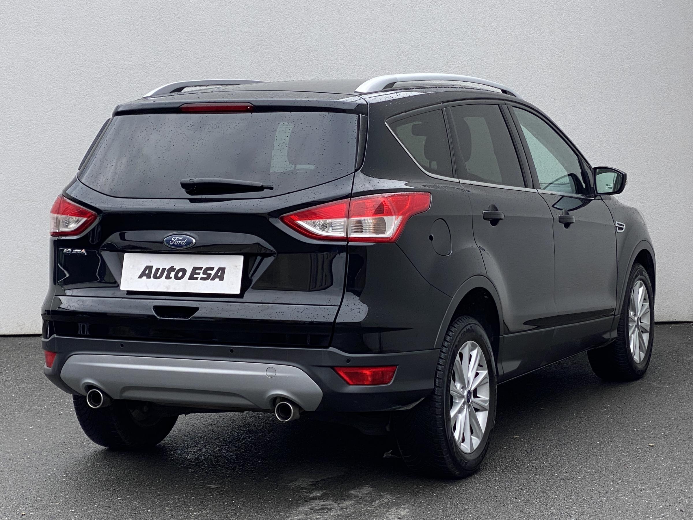 Ford Kuga, 2015 - pohled č. 4