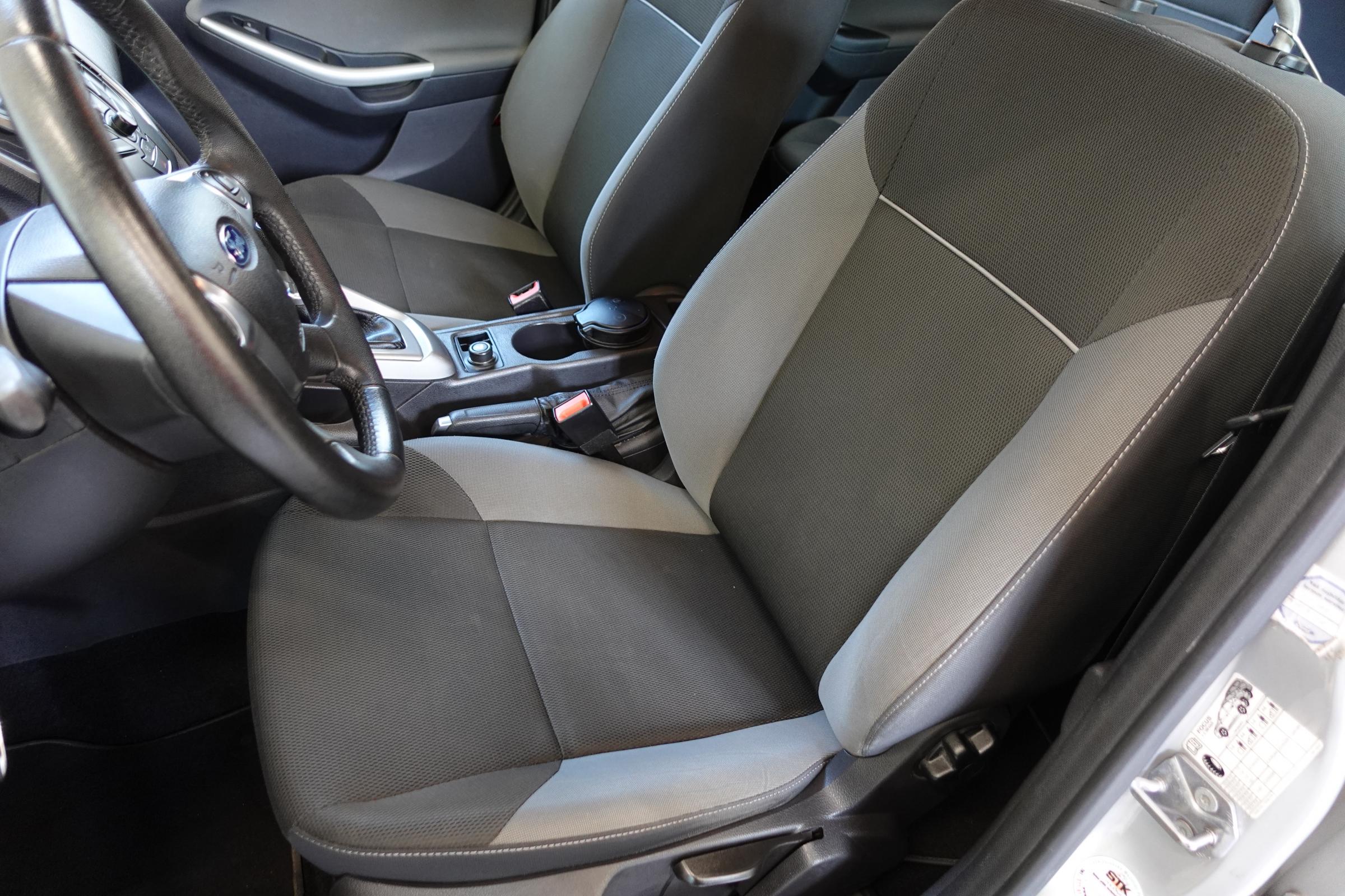 Ford Focus, 2012 - pohled č. 11