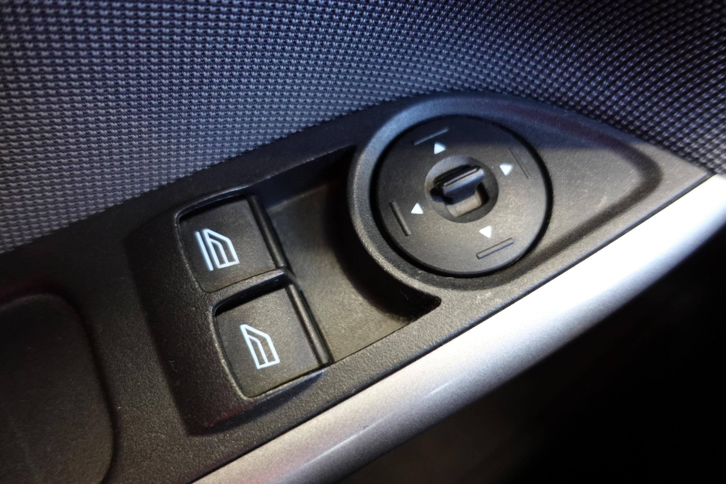 Ford Focus, 2012 - pohled č. 15