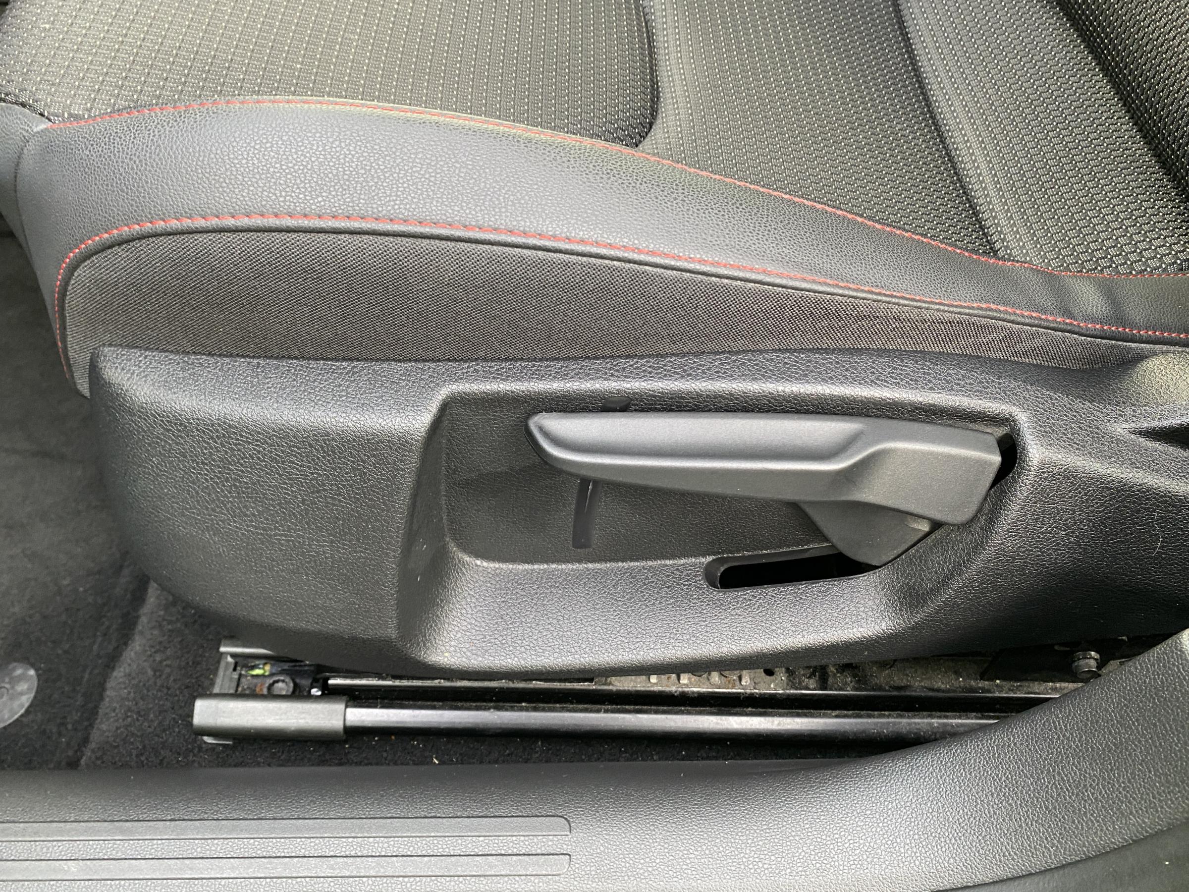 Seat Leon, 2013 - pohled č. 14