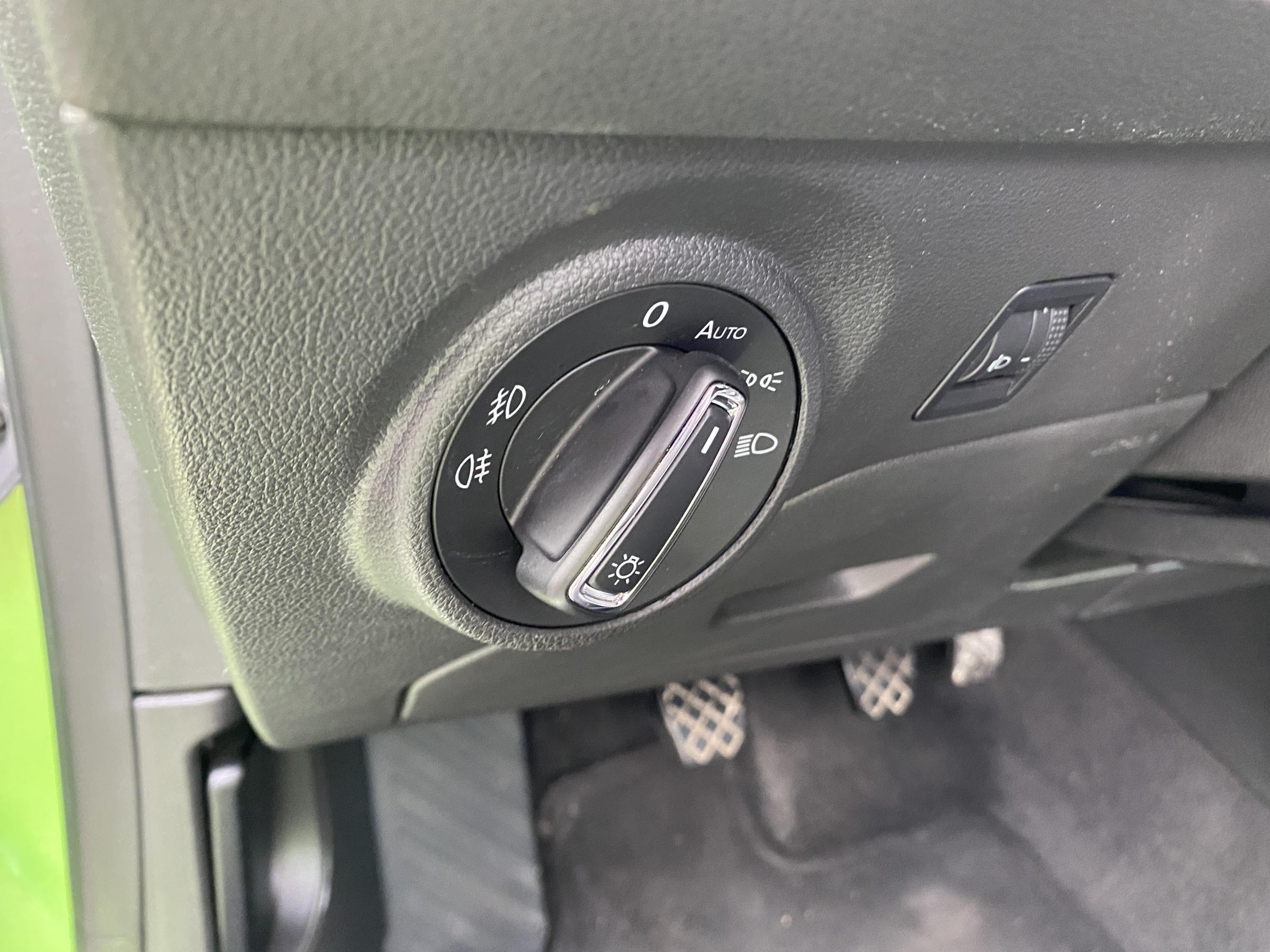 Seat Leon, 2013 - pohled č. 15