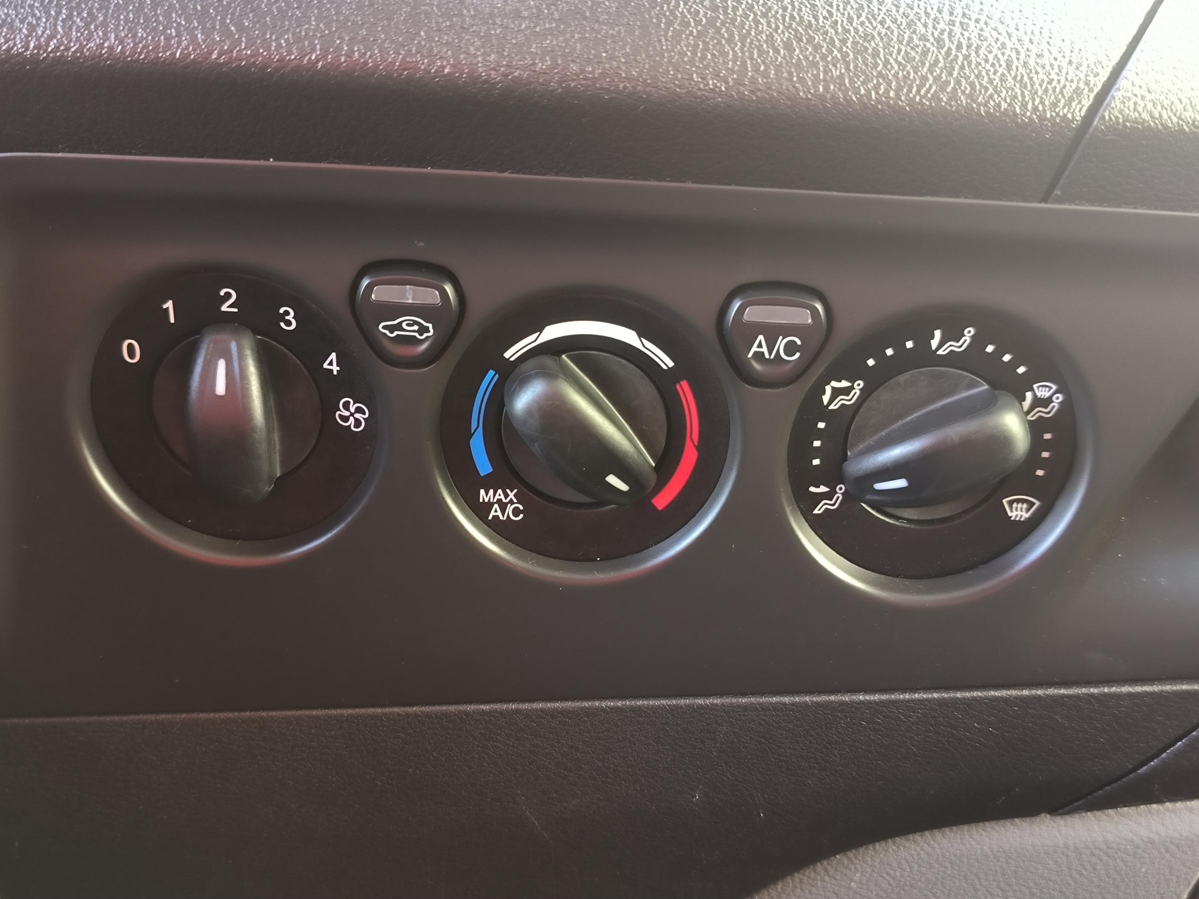 Ford Transit Custom, 2016 - pohled č. 13